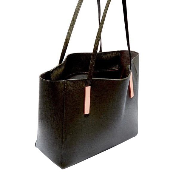 Ted Baker Sarahh Leather Shopper + Large Leather Pouch/Clutch in Black - Picture 4 of 16